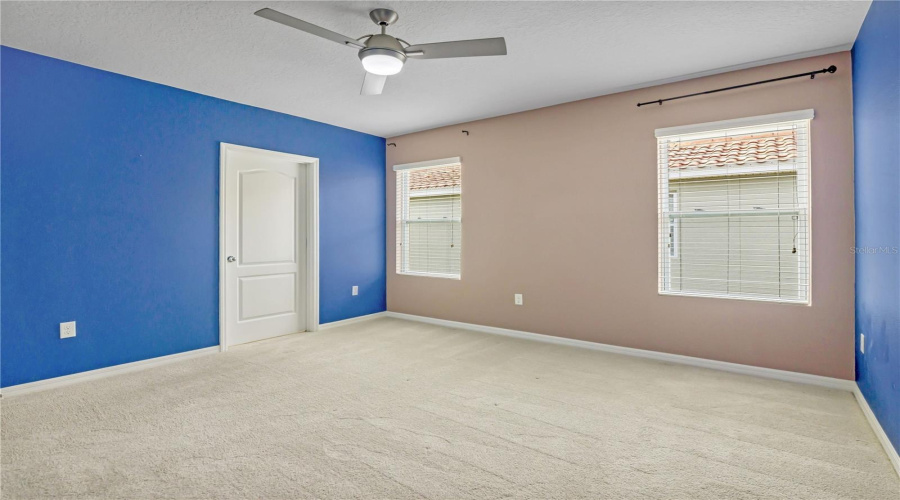 DAVENPORT, Florida 33837, 6 Bedrooms Bedrooms, ,5 BathroomsBathrooms,Residential,For Sale,WILDWOOD,0,MFRO6429926