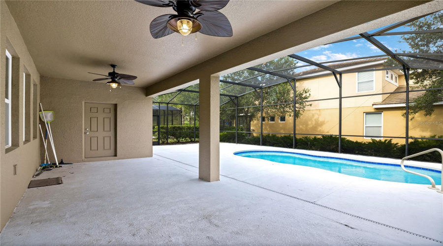 DAVENPORT, Florida 33837, 6 Bedrooms Bedrooms, ,5 BathroomsBathrooms,Residential,For Sale,WILDWOOD,0,MFRO6429926