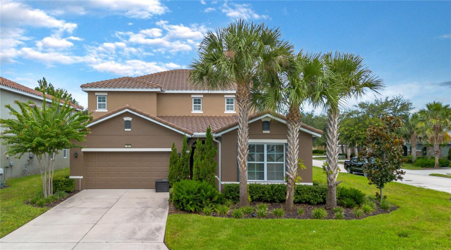 DAVENPORT, Florida 33837, 6 Bedrooms Bedrooms, ,5 BathroomsBathrooms,Residential,For Sale,WILDWOOD,0,MFRO6429926