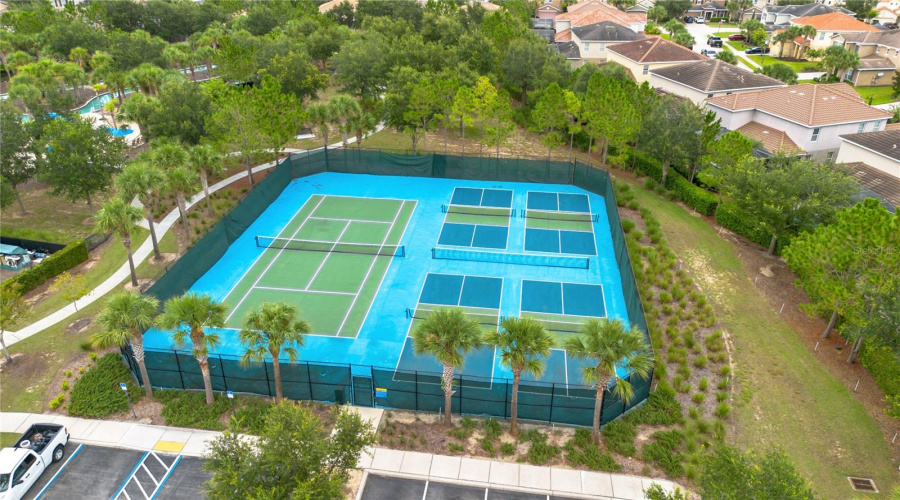 DAVENPORT, Florida 33837, 6 Bedrooms Bedrooms, ,5 BathroomsBathrooms,Residential,For Sale,WILDWOOD,0,MFRO6429926