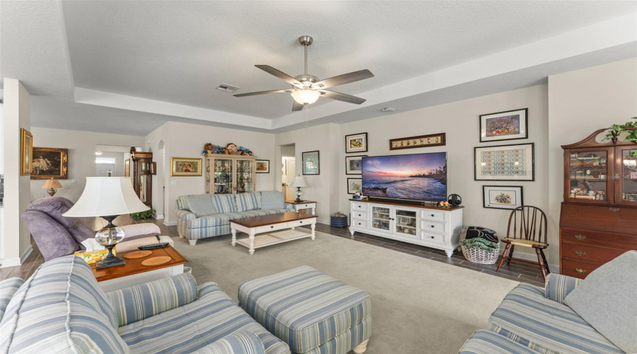 KISSIMMEE, Florida 34746, 4 Bedrooms Bedrooms, ,3 BathroomsBathrooms,Residential,For Sale,TRIBUTE,0,MFRO6428916
