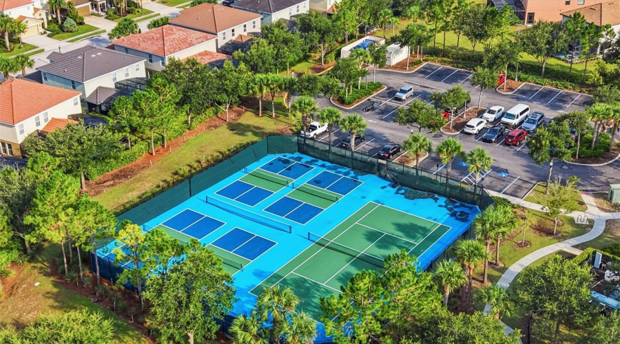 DAVENPORT, Florida 33837, 5 Bedrooms Bedrooms, ,5 BathroomsBathrooms,Residential,For Sale,TERRASONESTA,0,MFRL4963932
