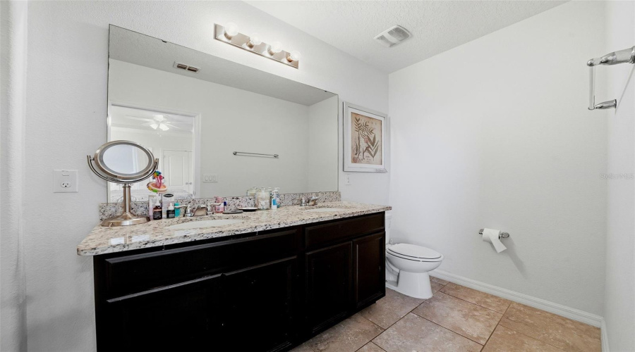 DAVENPORT, Florida 33837, 5 Bedrooms Bedrooms, ,5 BathroomsBathrooms,Residential,For Sale,TERRASONESTA,0,MFRL4963932