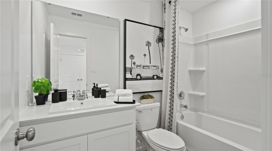 DAVENPORT, Florida 33837, 3 Bedrooms Bedrooms, ,2 BathroomsBathrooms,Residential,For Sale,WANDEL,0,MFRO6429849