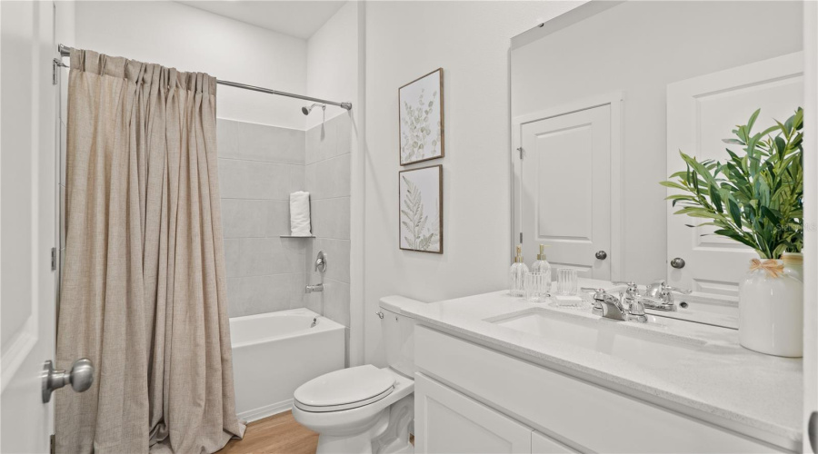 DAVENPORT, Florida 33837, 5 Bedrooms Bedrooms, ,3 BathroomsBathrooms,Residential,For Sale,EASTMINSTER,0,MFRO6429871