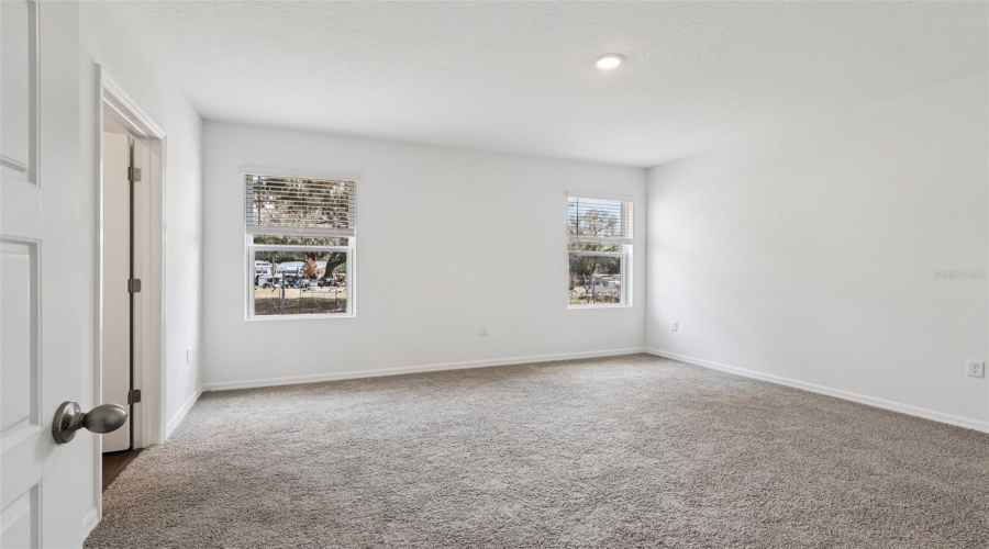 DAVENPORT, Florida 33837, 4 Bedrooms Bedrooms, ,3 BathroomsBathrooms,Residential,For Sale,LIMEKLIN FALLS,0,MFRO6429813
