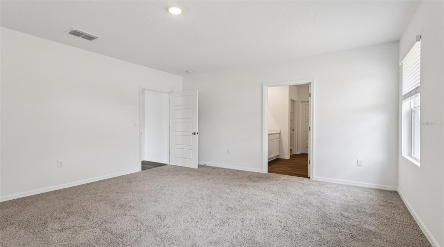 DAVENPORT, Florida 33837, 4 Bedrooms Bedrooms, ,3 BathroomsBathrooms,Residential,For Sale,LIMEKLIN FALLS,0,MFRO6429813