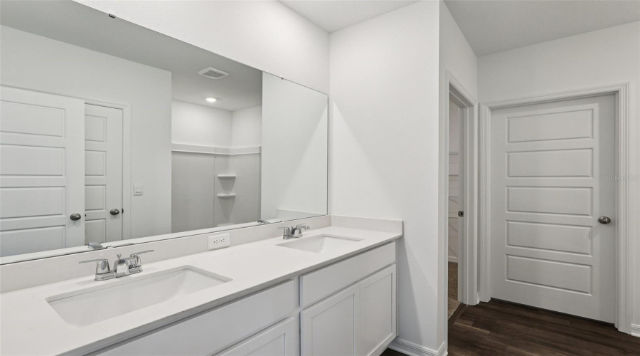 DAVENPORT, Florida 33837, 4 Bedrooms Bedrooms, ,3 BathroomsBathrooms,Residential,For Sale,LIMEKLIN FALLS,0,MFRO6429813