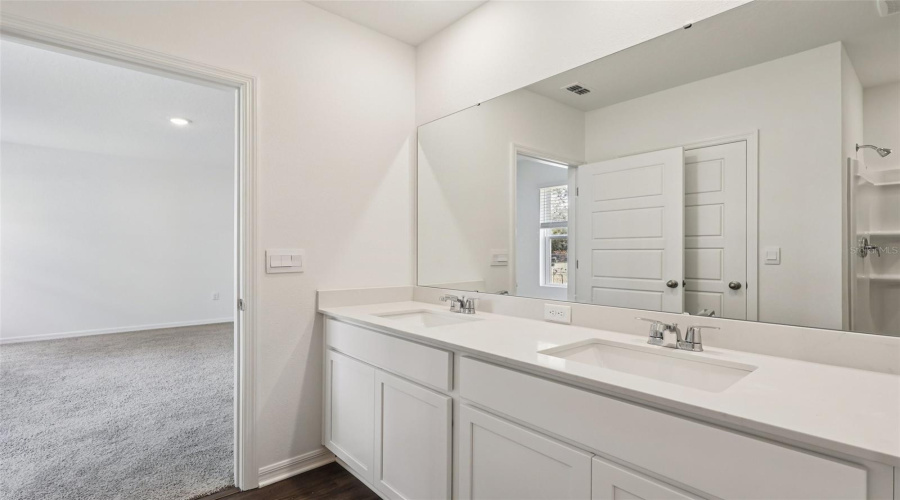 DAVENPORT, Florida 33837, 4 Bedrooms Bedrooms, ,3 BathroomsBathrooms,Residential,For Sale,LIMEKLIN FALLS,0,MFRO6429813