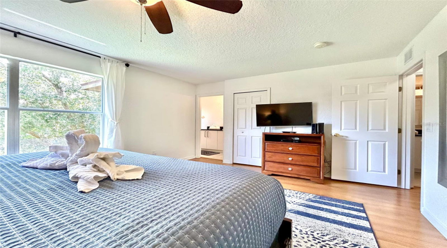 DAVENPORT, Florida 33837, 4 Bedrooms Bedrooms, ,3 BathroomsBathrooms,Residential,For Sale,VERONA AVE,0,MFRO6428378
