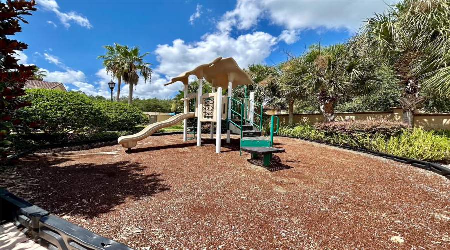 DAVENPORT, Florida 33837, 4 Bedrooms Bedrooms, ,3 BathroomsBathrooms,Residential,For Sale,VERONA AVE,0,MFRO6428378