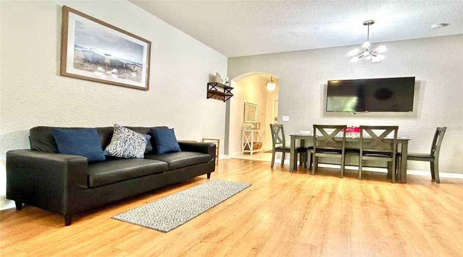 DAVENPORT, Florida 33837, 4 Bedrooms Bedrooms, ,3 BathroomsBathrooms,Residential,For Sale,VERONA AVE,0,MFRO6428378