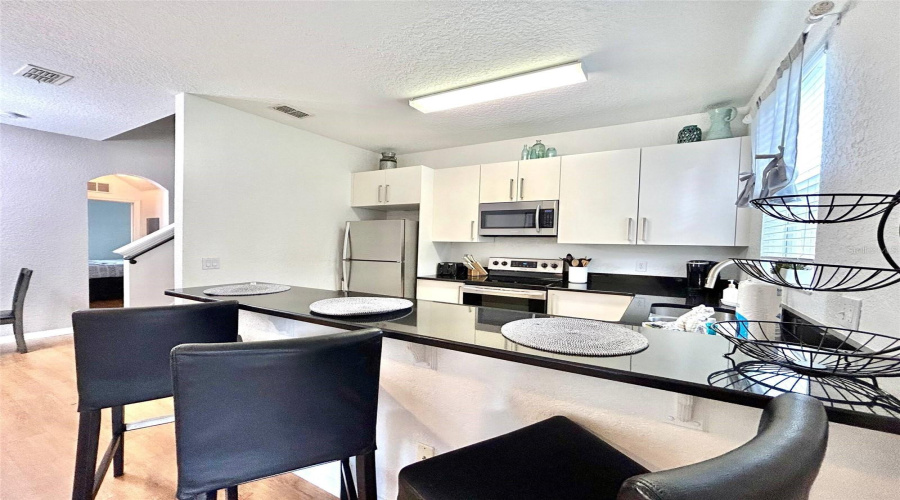 DAVENPORT, Florida 33837, 4 Bedrooms Bedrooms, ,3 BathroomsBathrooms,Residential,For Sale,VERONA AVE,0,MFRO6428378