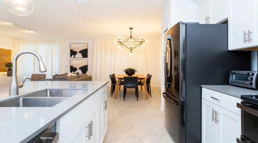 KISSIMMEE, Florida 34746, 5 Bedrooms Bedrooms, ,4 BathroomsBathrooms,Residential,For Sale,PROTAGONIST,0,MFRO6429876