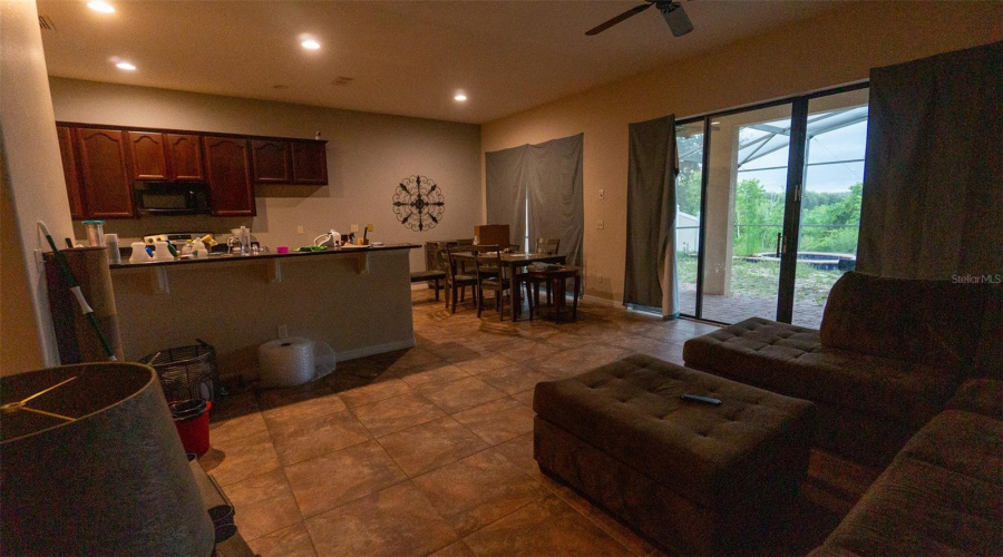 DAVENPORT, Florida 33837, 6 Bedrooms Bedrooms, ,4 BathroomsBathrooms,Residential,For Sale,BRIDGEFORD CROSSING,0,MFRO6421852