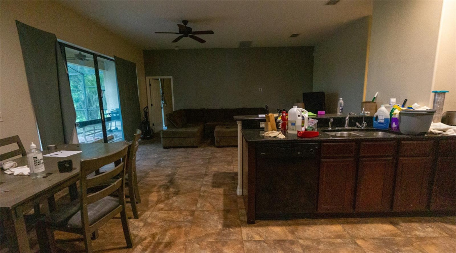 DAVENPORT, Florida 33837, 6 Bedrooms Bedrooms, ,4 BathroomsBathrooms,Residential,For Sale,BRIDGEFORD CROSSING,0,MFRO6421852