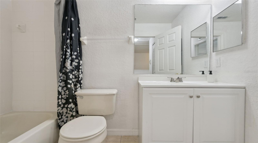 DAVENPORT, Florida 33897, 4 Bedrooms Bedrooms, ,3 BathroomsBathrooms,Residential,For Sale,CAMBRIA,0,MFRO6429966