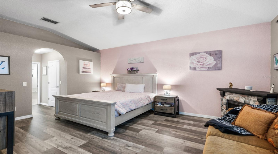 DAVENPORT, Florida 33897, 4 Bedrooms Bedrooms, ,3 BathroomsBathrooms,Residential,For Sale,BIRKDALE,0,MFRP4939465