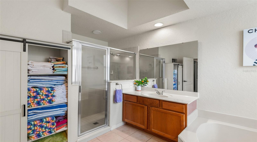 DAVENPORT, Florida 33897, 4 Bedrooms Bedrooms, ,3 BathroomsBathrooms,Residential,For Sale,BIRKDALE,0,MFRP4939465