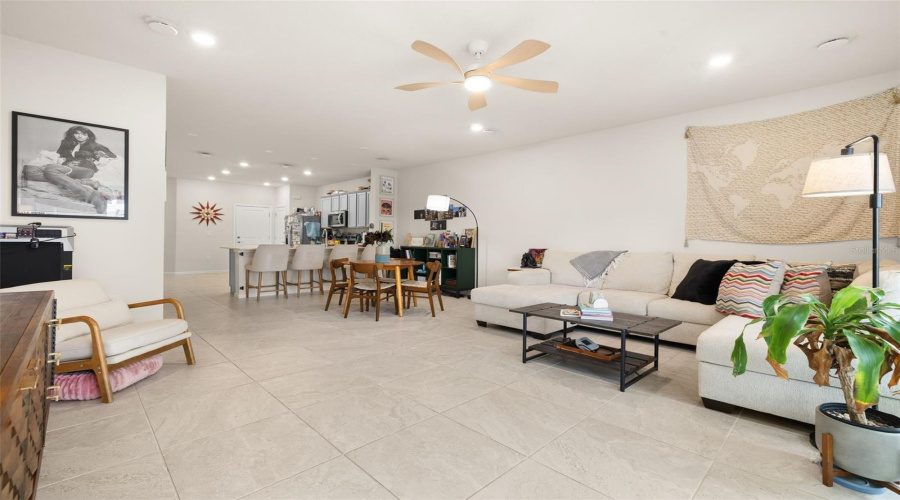 DAVENPORT, Florida 33896, 3 Bedrooms Bedrooms, ,2 BathroomsBathrooms,Residential,For Sale,WINSOME,0,MFRS5154557