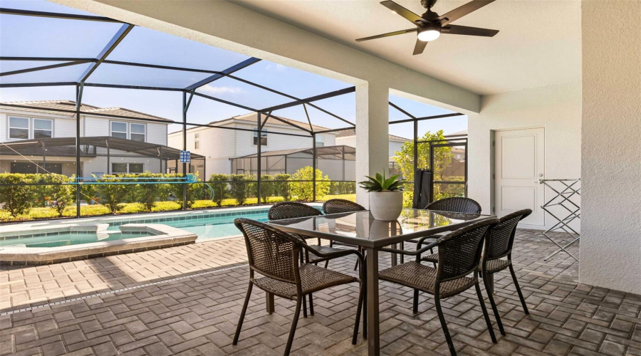 DAVENPORT, Florida 33837, 6 Bedrooms Bedrooms, ,4 BathroomsBathrooms,Residential,For Sale,OAKMOSS LOOP,0,MFRS5154617
