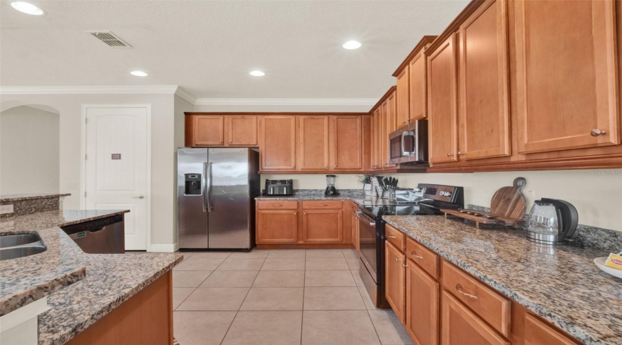 KISSIMMEE, Florida 34747, 5 Bedrooms Bedrooms, ,5 BathroomsBathrooms,Residential,For Sale,MARKER,0,MFRO6430064