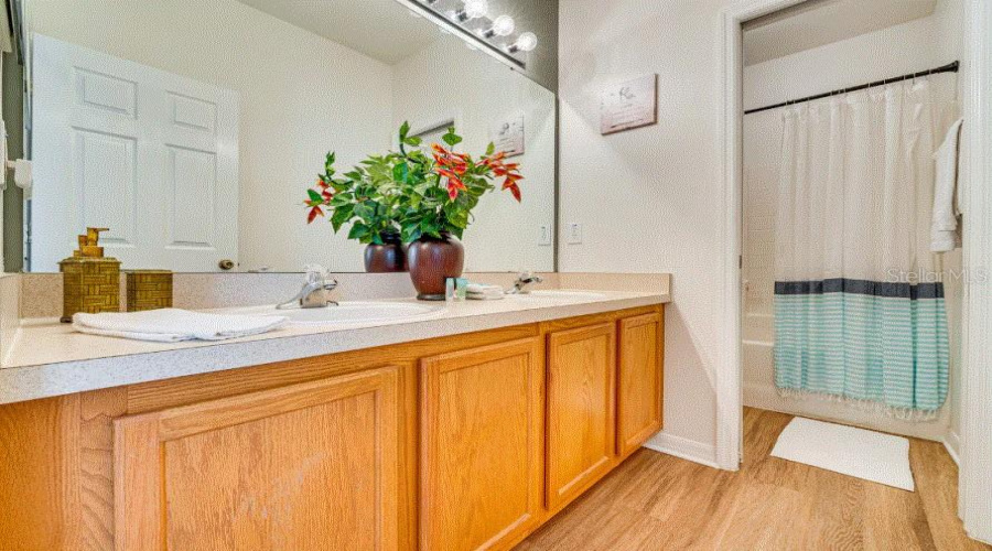 DAVENPORT, Florida 33837, 5 Bedrooms Bedrooms, ,3 BathroomsBathrooms,Residential,For Sale,SUNSET VIEW,0,MFRO6430096