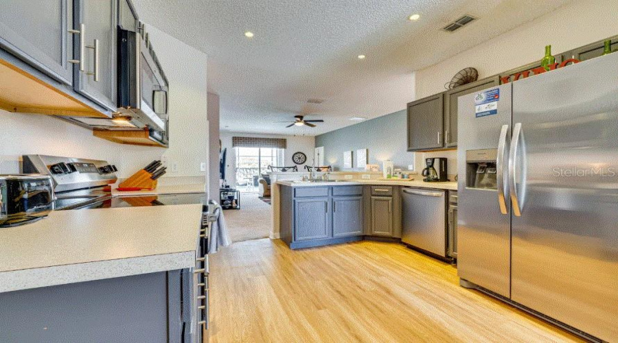 DAVENPORT, Florida 33837, 5 Bedrooms Bedrooms, ,3 BathroomsBathrooms,Residential,For Sale,SUNSET VIEW,0,MFRO6430096
