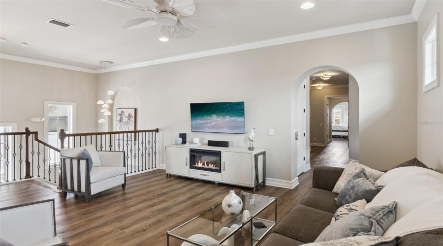 REUNION, Florida 34747, 4 Bedrooms Bedrooms, ,3 BathroomsBathrooms,Residential,For Sale,CASTLE PINES CT,0,MFRO6392252