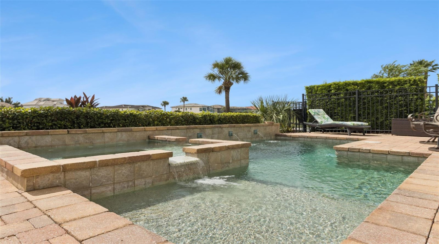 REUNION, Florida 34747, 4 Bedrooms Bedrooms, ,3 BathroomsBathrooms,Residential,For Sale,CASTLE PINES CT,0,MFRO6392252