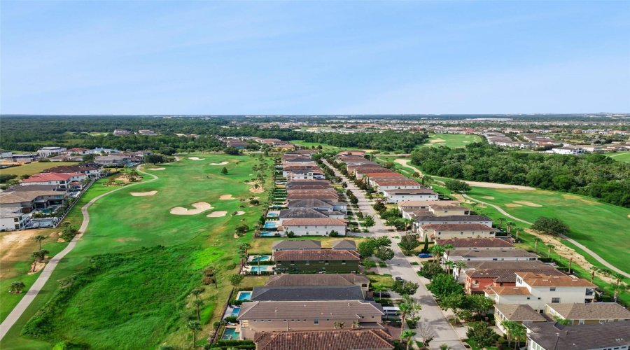 REUNION, Florida 34747, 4 Bedrooms Bedrooms, ,3 BathroomsBathrooms,Residential,For Sale,CASTLE PINES CT,0,MFRO6392252