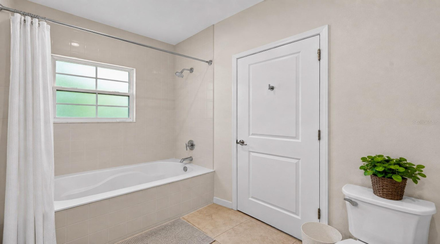 KISSIMMEE, Florida 34746, 3 Bedrooms Bedrooms, ,2 BathroomsBathrooms,Residential,For Sale,CORVETTE,0,MFRS5154623