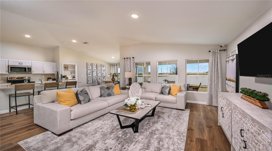 DAVENPORT, Florida 33837, 4 Bedrooms Bedrooms, ,2 BathroomsBathrooms,Residential,For Sale,RIVER BEACON,0,MFRTB8535254