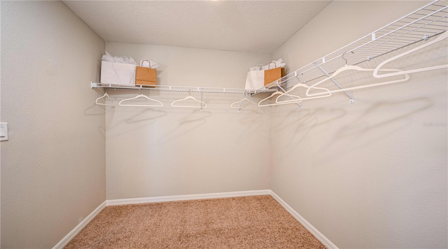 DAVENPORT, Florida 33837, 4 Bedrooms Bedrooms, ,2 BathroomsBathrooms,Residential,For Sale,RIVER BEACON,0,MFRTB8535254