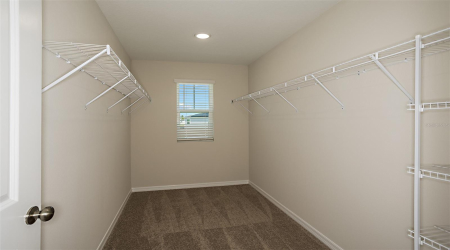 DAVENPORT, Florida 33837, 5 Bedrooms Bedrooms, ,3 BathroomsBathrooms,Residential,For Sale,WYNNSTONE,0,MFRTB8535248