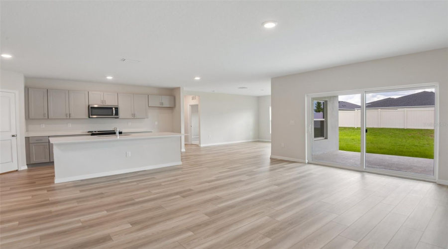 DAVENPORT, Florida 33837, 5 Bedrooms Bedrooms, ,3 BathroomsBathrooms,Residential,For Sale,RIVER BEACON,0,MFRTB8535253
