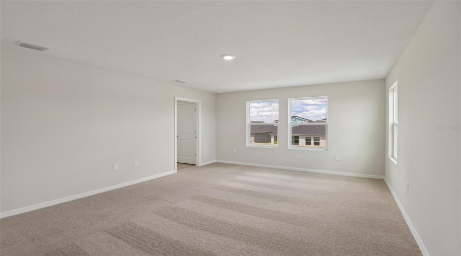 DAVENPORT, Florida 33837, 5 Bedrooms Bedrooms, ,3 BathroomsBathrooms,Residential,For Sale,RIVER BEACON,0,MFRTB8535253