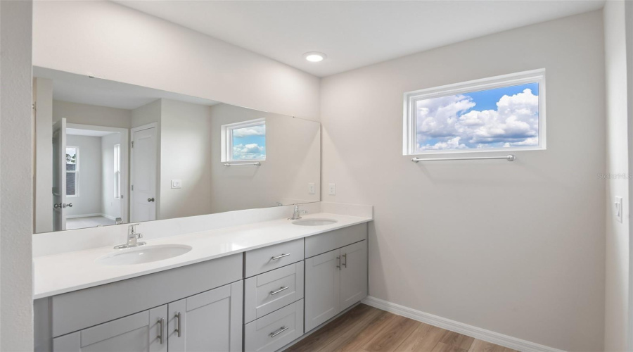 DAVENPORT, Florida 33837, 5 Bedrooms Bedrooms, ,3 BathroomsBathrooms,Residential,For Sale,RIVER BEACON,0,MFRTB8535253