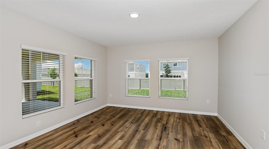 DAVENPORT, Florida 33837, 5 Bedrooms Bedrooms, ,3 BathroomsBathrooms,Residential,For Sale,ALTITUDE,0,MFRTB8535255