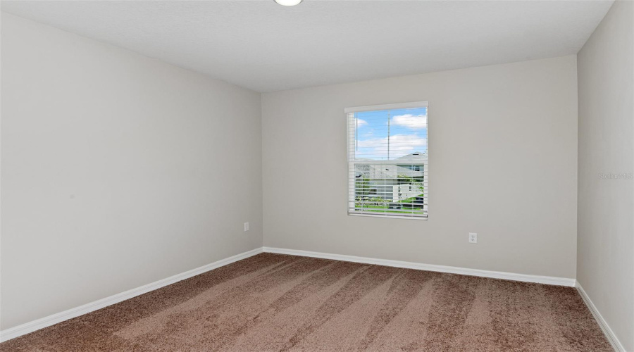 DAVENPORT, Florida 33837, 5 Bedrooms Bedrooms, ,3 BathroomsBathrooms,Residential,For Sale,ALTITUDE,0,MFRTB8535255