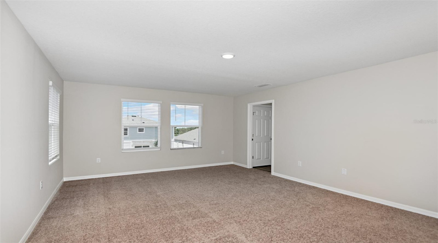 DAVENPORT, Florida 33837, 5 Bedrooms Bedrooms, ,3 BathroomsBathrooms,Residential,For Sale,ALTITUDE,0,MFRTB8535255