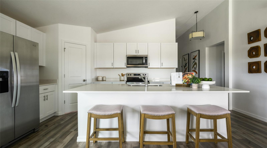DAVENPORT, Florida 33837, 4 Bedrooms Bedrooms, ,3 BathroomsBathrooms,Residential,For Sale,ALTITUDE,0,MFRTB8535256