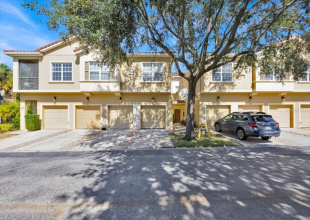 KISSIMMEE, Florida 34747, 3 Bedrooms Bedrooms, ,2 BathroomsBathrooms,Residential,For Sale,PELLHAM,0,MFRO6430211