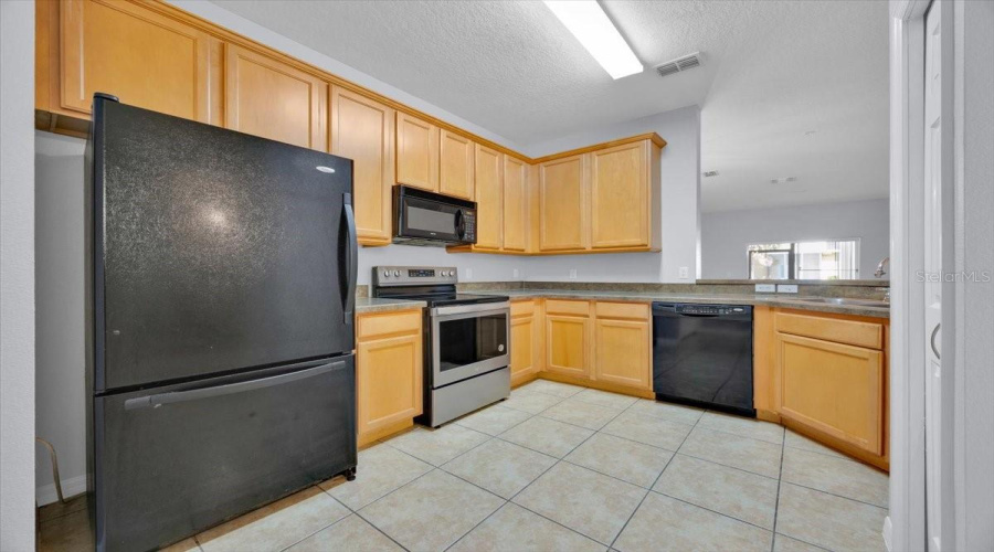 KISSIMMEE, Florida 34747, 3 Bedrooms Bedrooms, ,2 BathroomsBathrooms,Residential,For Sale,PELLHAM,0,MFRO6430211