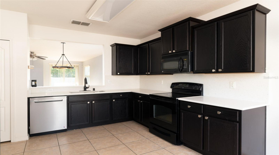 DAVENPORT, Florida 33896, 3 Bedrooms Bedrooms, ,2 BathroomsBathrooms,Residential,For Sale,TAMARIND,0,MFRO6428562