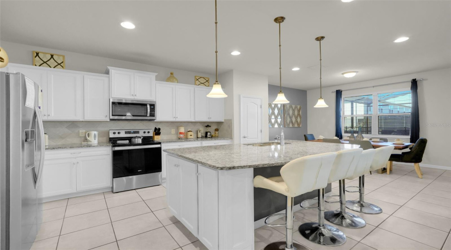 KISSIMMEE, Florida 34747, 5 Bedrooms Bedrooms, ,4 BathroomsBathrooms,Residential,For Sale,TANGIER,0,MFRO6430214