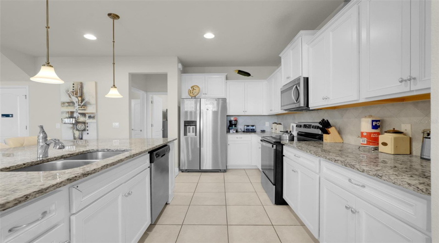 KISSIMMEE, Florida 34747, 5 Bedrooms Bedrooms, ,4 BathroomsBathrooms,Residential,For Sale,TANGIER,0,MFRO6430214