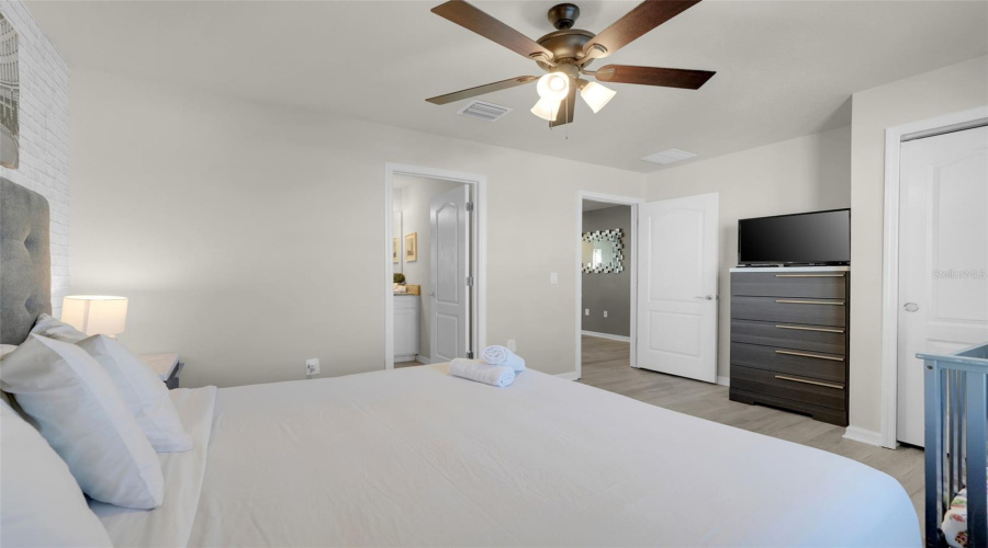 Upstairs Primary Bedroom