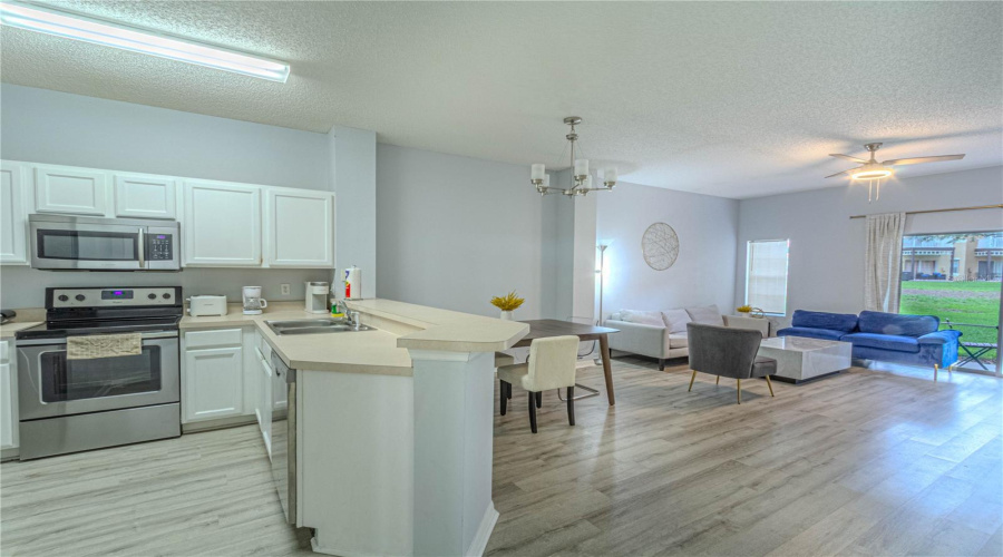 KISSIMMEE, Florida 34747, 3 Bedrooms Bedrooms, ,2 BathroomsBathrooms,Residential,For Sale,CRYSTAL COVE,0,MFRO6309221