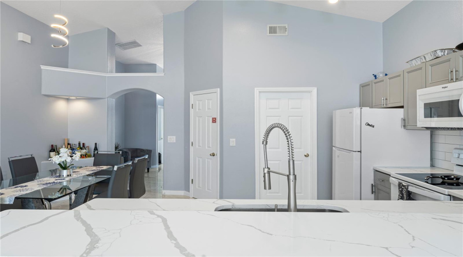 DAVENPORT, Florida 33897, 4 Bedrooms Bedrooms, ,3 BathroomsBathrooms,Residential,For Sale,ELDERBERRY,0,MFRO6287168